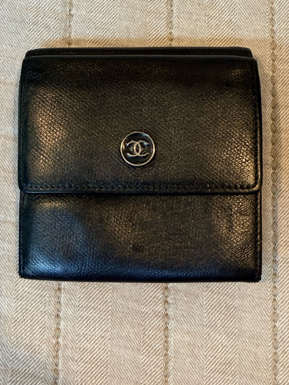 CHANEL Black Leather Compact Wallet with Silver CC Emblem